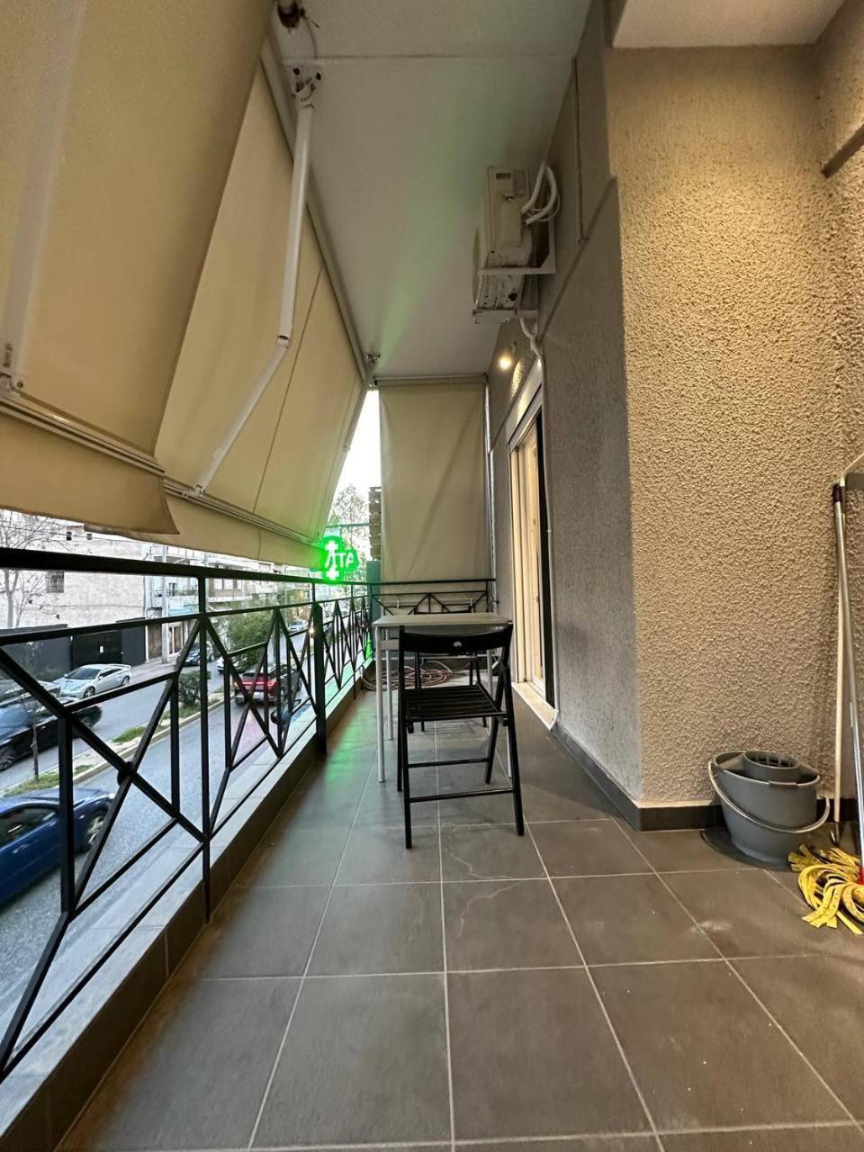 Warm And Modern Brand New Apartment Piraeus Ngoại thất bức ảnh