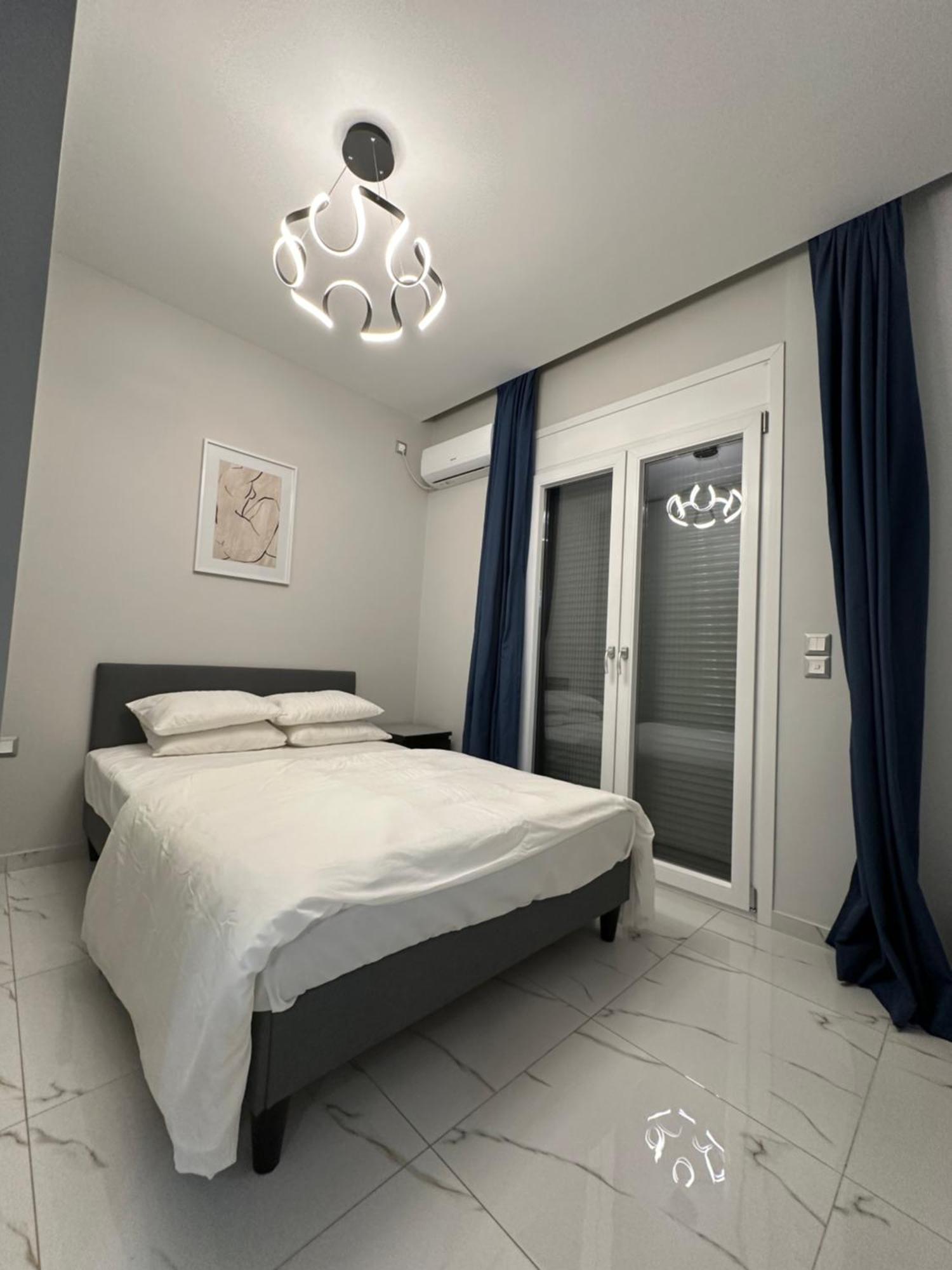 Warm And Modern Brand New Apartment Piraeus Ngoại thất bức ảnh